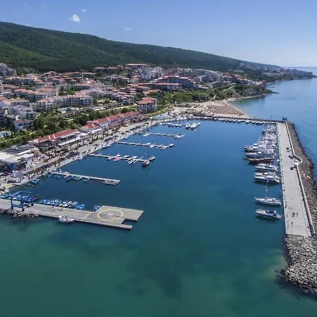 Horizon 13 'a' Светий Влас