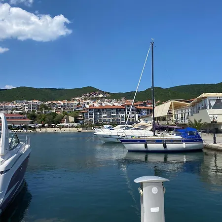 Horizon 13 'a' Apartment