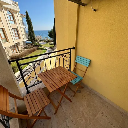 Horizon 13 'a' Apartment *